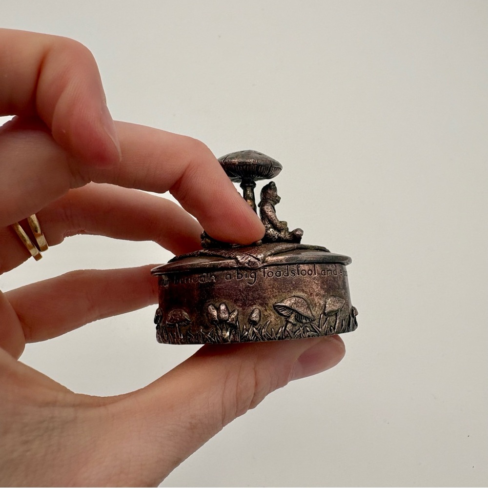 Silver Scenes Tiny Trinket Box Gift Box Teddy Bears Mushroom Vintage 90’s Silver - Picture 5 of 11